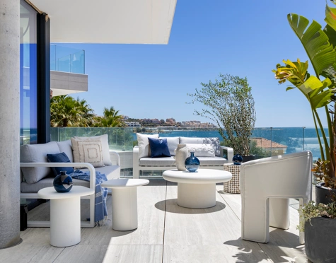 EXQUISITE 3-BEDROOM BEACHFRONT APARTMENT FOR SALE IN ESTEPONA