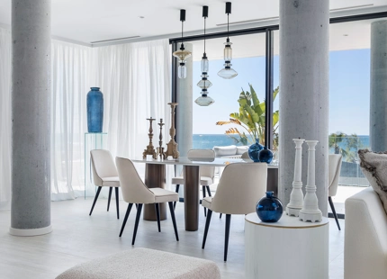EXQUISITE 3-BEDROOM BEACHFRONT APARTMENT FOR SALE IN ESTEPONA