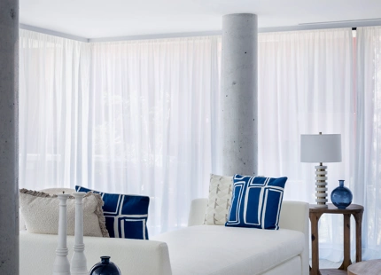 EXQUISITE 3-BEDROOM BEACHFRONT APARTMENT FOR SALE IN ESTEPONA
