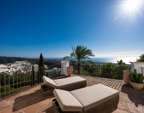 Villa for sale in Los Altos de los Monteros, Marbella Este