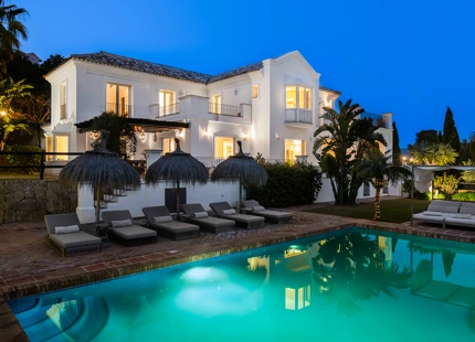 STUNNING 6-BEDROOM VILLA FOR SALE IN LOS ALTOS DE LOS MONTEROS