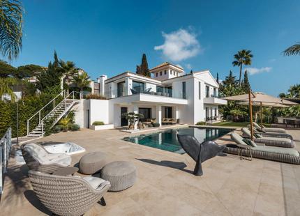 EXCEPTIONAL LUXURY VILLA FOR SALE IN EL ROSARIO, BENAHAVÍS