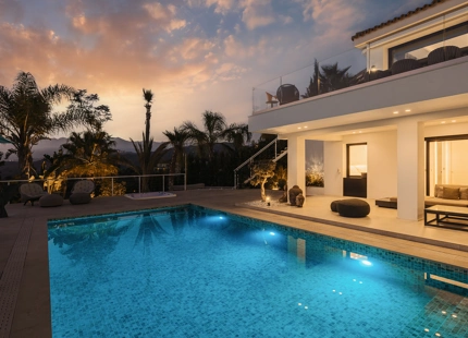 EXCEPTIONAL LUXURY VILLA FOR SALE IN EL ROSARIO, BENAHAVÍS