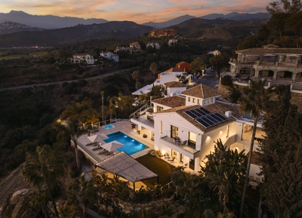 EXCEPTIONAL LUXURY VILLA FOR SALE IN EL ROSARIO, BENAHAVÍS