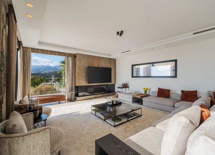 EXCEPTIONAL LUXURY VILLA FOR SALE IN EL ROSARIO, BENAHAVÍS