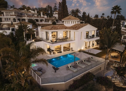 EXCEPTIONAL LUXURY VILLA FOR SALE IN EL ROSARIO, BENAHAVÍS