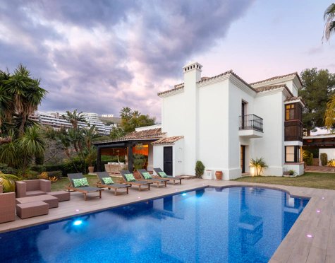 Villa for sale in La Quinta, Benahavis