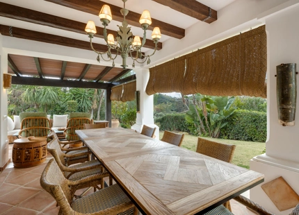 ELEGANT FRONTLINE GOLF VILLA FOR SALE IN LA QUINTA, BENAHAVÍS
