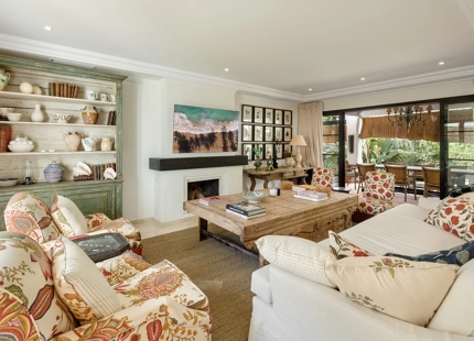 ELEGANT FRONTLINE GOLF VILLA FOR SALE IN LA QUINTA, BENAHAVÍS