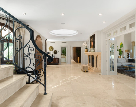 Villa en venta en El Herrojo, Benahavis