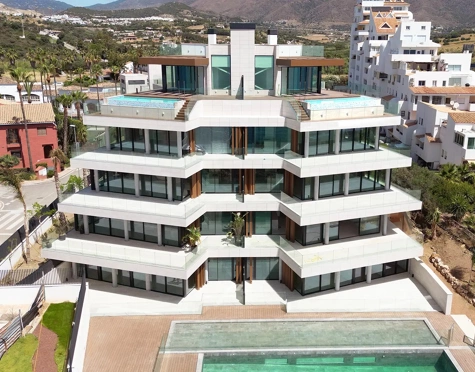 LUXURY 2-BEDROOM APARTMENT FOR SALE IN ESTEPONA