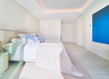 LUXURY 2-BEDROOM APARTMENT FOR SALE IN ESTEPONA