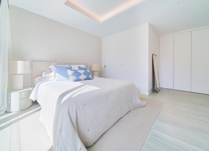 LUXURY 2-BEDROOM APARTMENT FOR SALE IN ESTEPONA