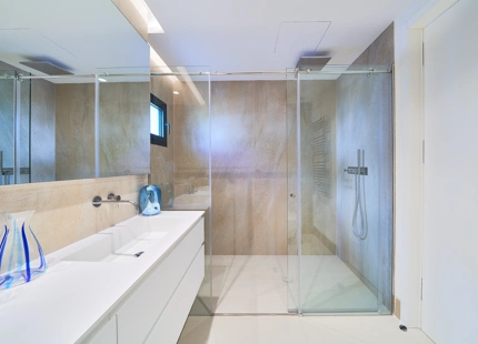 LUXURY 2-BEDROOM APARTMENT FOR SALE IN ESTEPONA