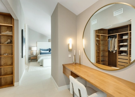 ÁTICO DUPLEX DE LUJO EN VENTA CON VISTAS IMPRESIONANTES EN NAGÜELES