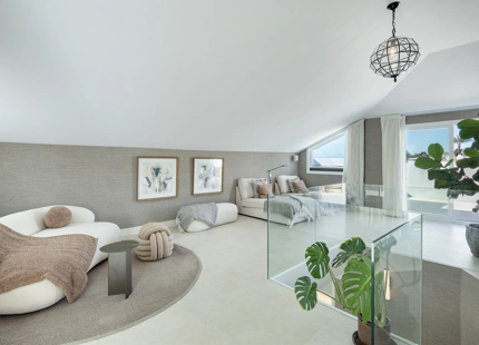 ÁTICO DUPLEX DE LUJO EN VENTA CON VISTAS IMPRESIONANTES EN NAGÜELES