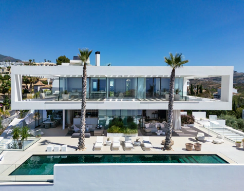 Villa for sale in La Quinta, Benahavis