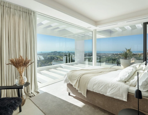 Villa for sale in La Quinta, Benahavis