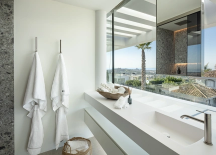 LUXURY VILLA FOR SALE IN LA QUINTA WITH STUNNING VIEWS