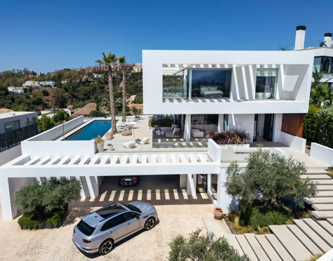 Villa for sale in La Quinta, Benahavis