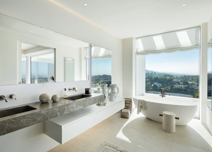 LUXURY VILLA FOR SALE IN LA QUINTA WITH STUNNING VIEWS