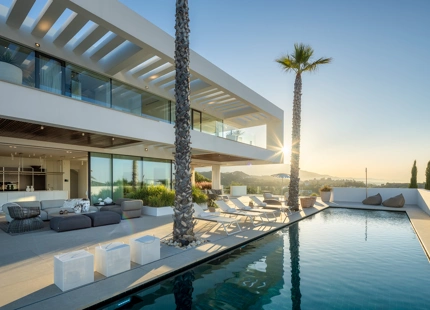 LUXURY VILLA FOR SALE IN LA QUINTA WITH STUNNING VIEWS