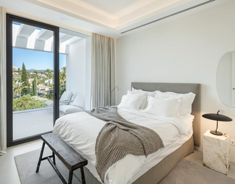 Villa for sale in La Quinta, Benahavis