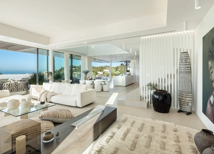LUXURY VILLA FOR SALE IN LA QUINTA WITH STUNNING VIEWS