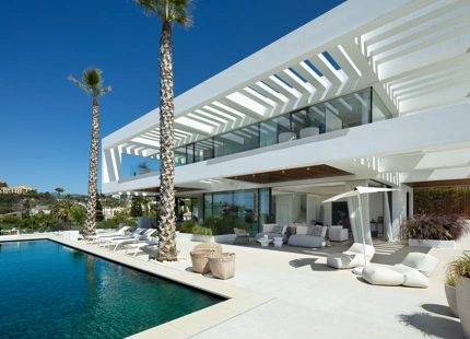 LUXURY VILLA FOR SALE IN LA QUINTA WITH STUNNING VIEWS