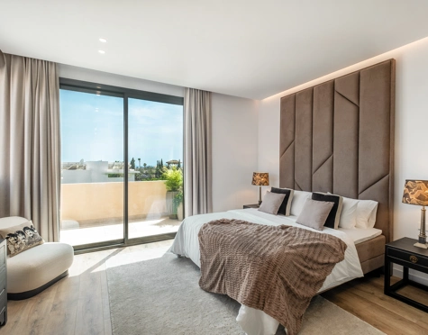 Villa for sale in Paraiso Alto, Benahavis