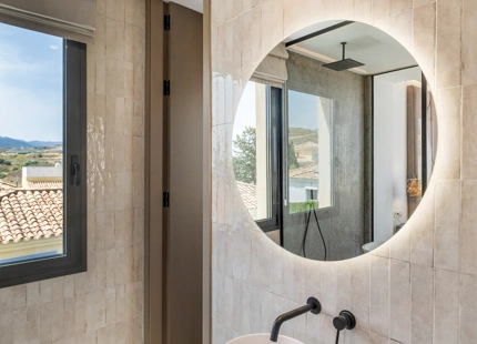 EXQUISITE 4-BEDROOM VILLA IN PARAISO ALTO FOR SALE
