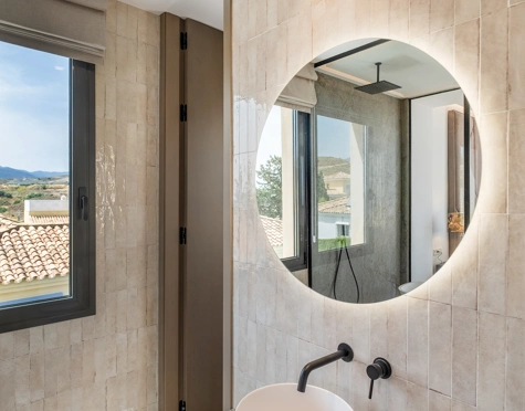 Villa for sale in Paraiso Alto, Benahavis