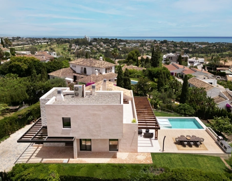 Villa for sale in Paraiso Alto, Benahavis