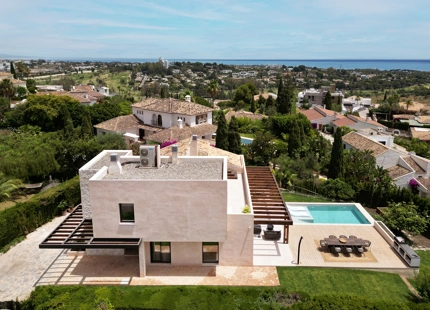 EXQUISITE 4-BEDROOM VILLA IN PARAISO ALTO FOR SALE