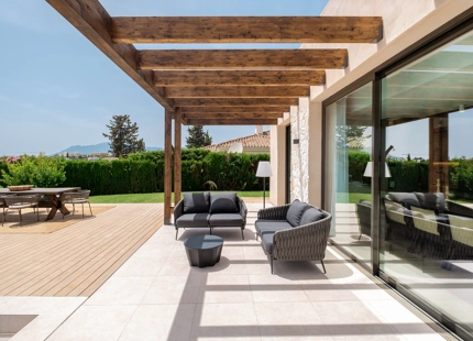 EXQUISITE 4-BEDROOM VILLA IN PARAISO ALTO FOR SALE