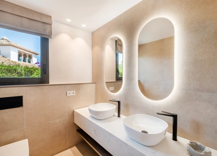 EXQUISITE 4-BEDROOM VILLA IN PARAISO ALTO FOR SALE
