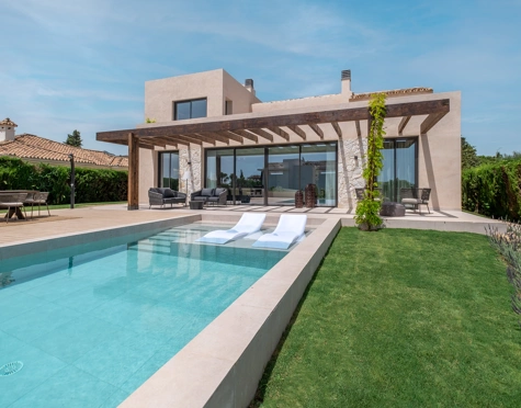 Villa for sale in Paraiso Alto, Benahavis