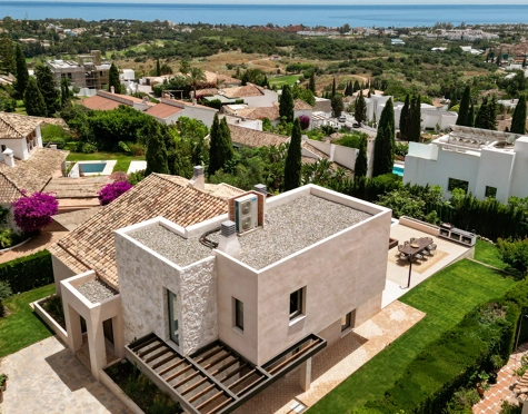 Villa for sale in Paraiso Alto, Benahavis
