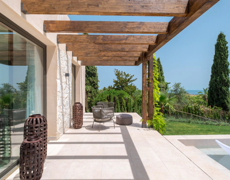 Villa for sale in Paraiso Alto, Benahavis