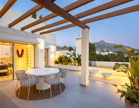 Duplex Penthouse for sale in Les Belvederes, Nueva Andalucia