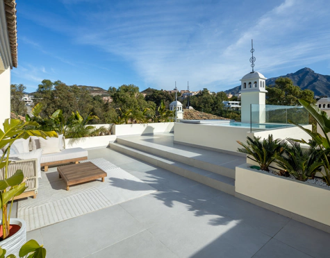 Duplex Penthouse for sale in Les Belvederes, Nueva Andalucia