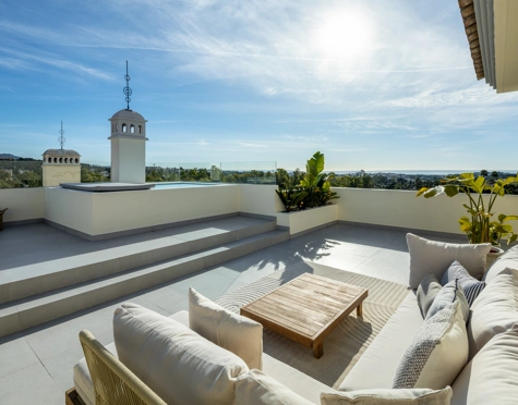 Duplex Penthouse for sale in Les Belvederes, Nueva Andalucia