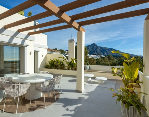 Duplex Penthouse for sale in Les Belvederes, Nueva Andalucia