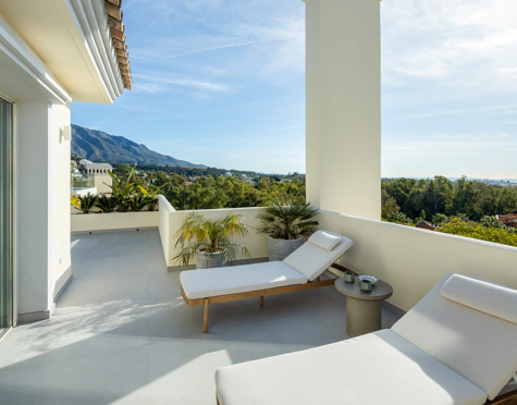Duplex Penthouse for sale in Les Belvederes, Nueva Andalucia