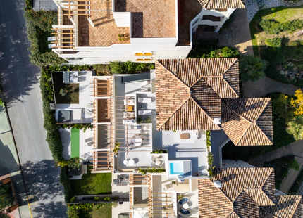 EXQUISITO PENTHOUSE DUPLEX DE LUJO CON PISCINA PRIVADA EN LES BELVEDERES, NUEVA ANDALUCÍA