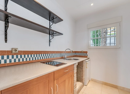 Villa for sale in Rio Real, Marbella East