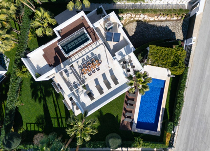 EXCEPCIONAL VILLA DE LUJO CON VISTAS ESPECTACULARES Y MARAVILLOSOS SERVICIOS EN ALTOS DE PUENTE ROMANO