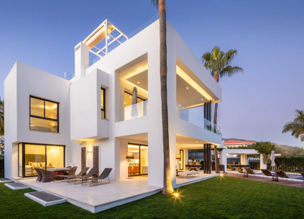EXCEPCIONAL VILLA DE LUJO CON VISTAS ESPECTACULARES Y MARAVILLOSOS SERVICIOS EN ALTOS DE PUENTE ROMANO