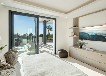 EXCEPCIONAL VILLA DE LUJO CON VISTAS ESPECTACULARES Y MARAVILLOSOS SERVICIOS EN ALTOS DE PUENTE ROMANO