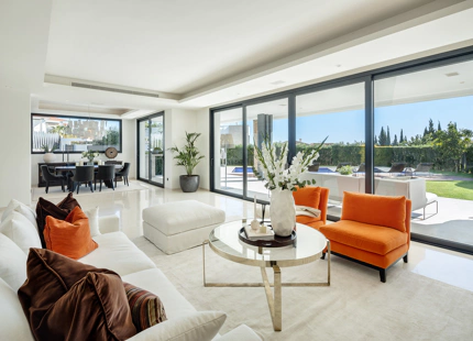 EXCEPCIONAL VILLA DE LUJO CON VISTAS ESPECTACULARES Y MARAVILLOSOS SERVICIOS EN ALTOS DE PUENTE ROMANO